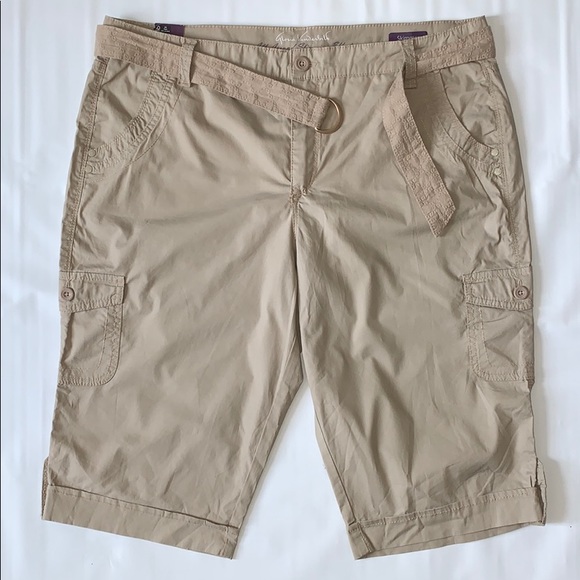 gloria vanderbilt shorts all around slimming effect